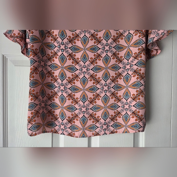 LOFT Geometric Floral V-Neck Ruffle Sleeve Top Size XS - Picture 10 of 12